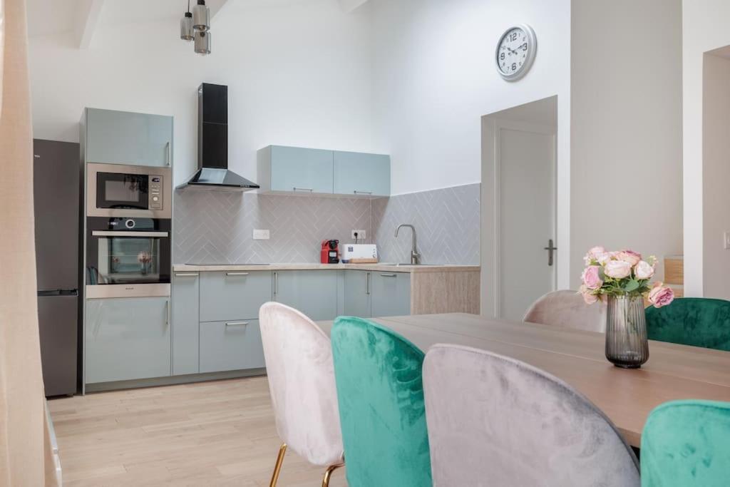 Superbe Appartement 8 Personnes #5 Asnieres-sur-Seine Exterior photo